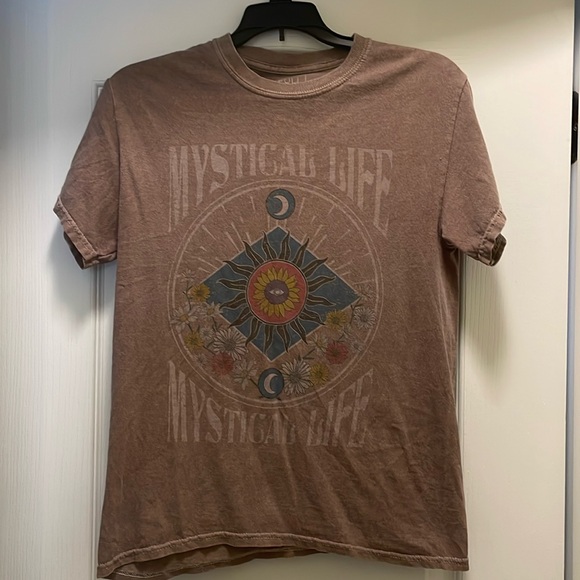 Mystical life tshir - Picture 1 of 3